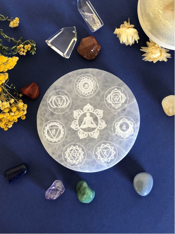 Plaque en Sélénite 7 Chakras 12 cm
