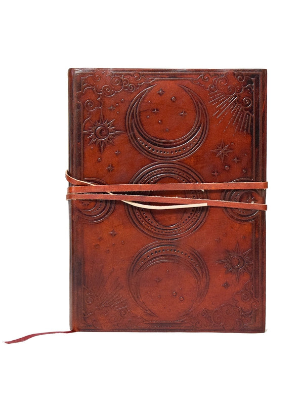 Grimoire en Cuir Triple Lune