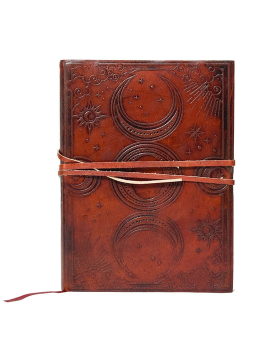 Grimoire en Cuir Triple Lune