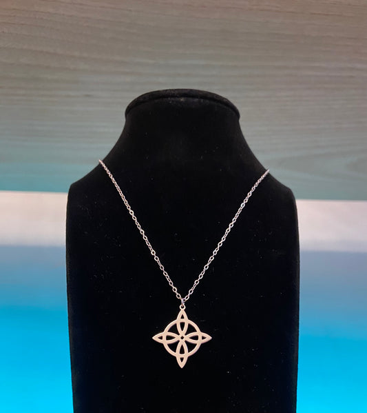 Collier Noeud de Sorcière